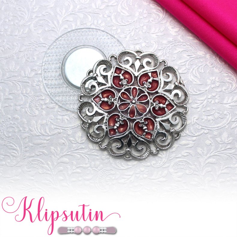 Klipsutin Carla - Silverblomma med rosa dekoration