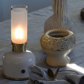 Frida Tischlampe � wei�