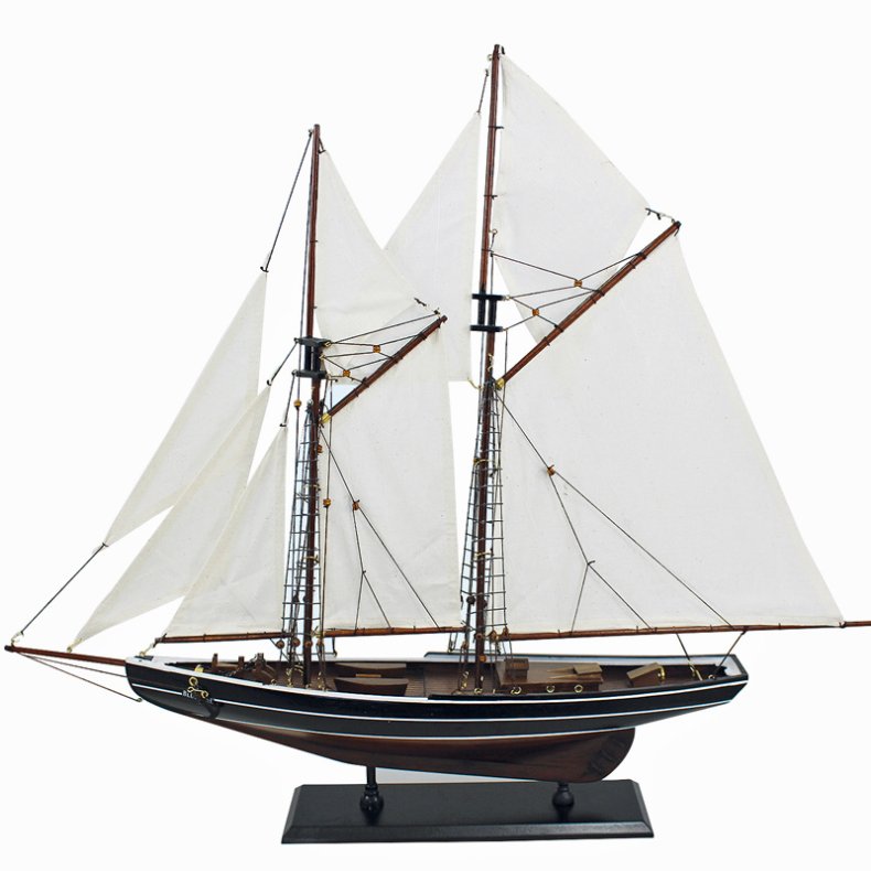 Americas Cup Yacht - Bluenose - B 74 x H 66
