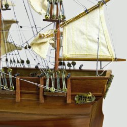 HMS Bounty - 49x16,5x44 cm