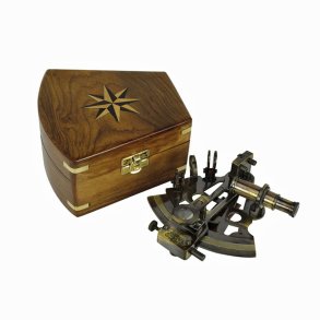 Sekstant - antikmessing - 12,5 x 13 cm i �ske